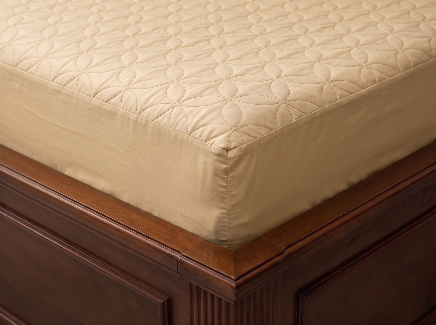 Waterproof Quilted Mattress Protector – Soft Breathable Elastic Fitted DRY HOME